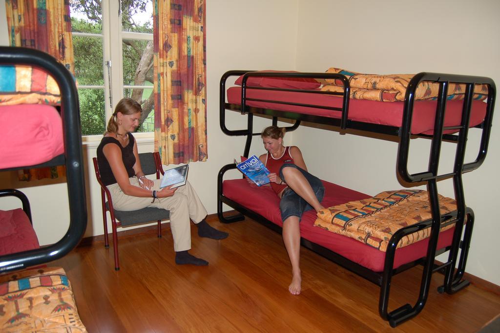 Wheatly Downs Farmstay And Backpackers Hawera Extérieur photo